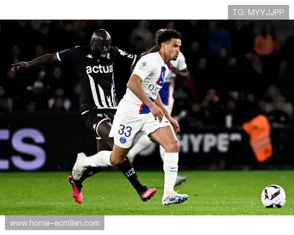 法甲里昂边路传切连连奏效,比分被改写