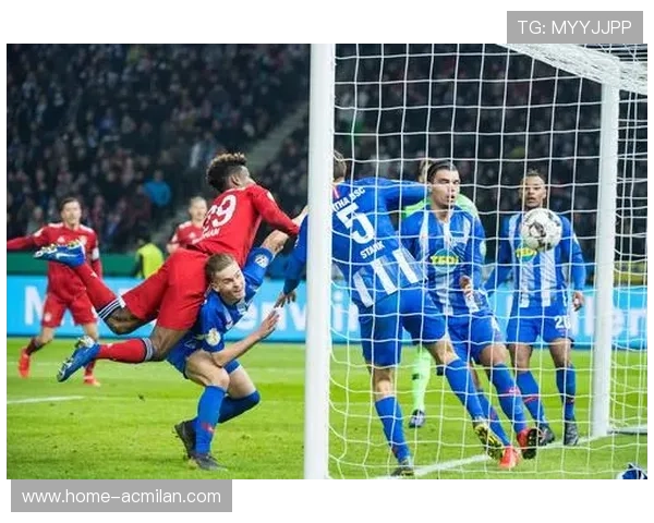 拜仁在关键时刻的传中找到点位，头球建功见成效——战术解码与落点艺术