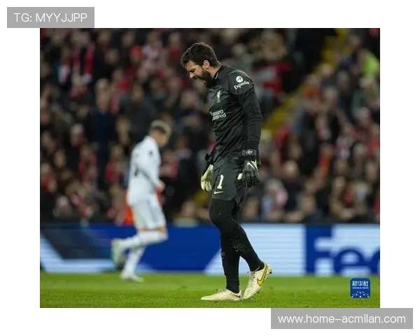 维尼修斯补射门前抢点改写比分