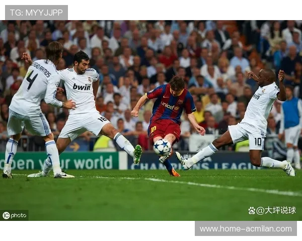 西甲焦点战引爆悬念，皇家社会稳居前列，西甲球队皇家