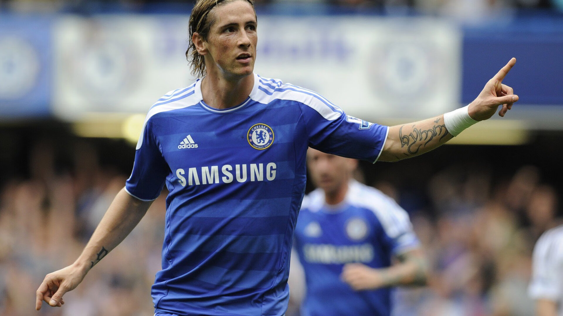 湖人官方宣布浓眉哥复出，浓眉哥湖人定妆照